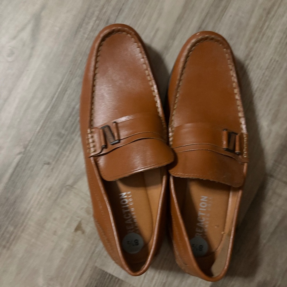 Kenneth Cole size 8 1/2 dress shoes